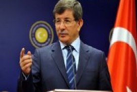 Davutoğlu: 3,5 yıl sonra Türk vatandaşları AB ülkelerine vizesiz seyahat edebilecek