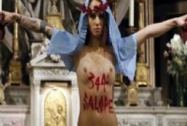 ”FEMEN” üyeleri Köln Katedrali’ni bastı