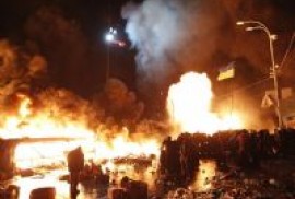 Kiev savaş alanına döndü (foto, video)