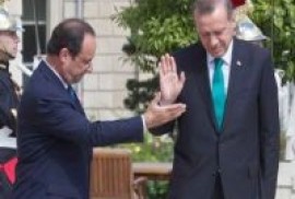 Erdoğan, Hollande’ı Ermeni Soykırımı yasa tasarısından vazgeçtirmek istiyor