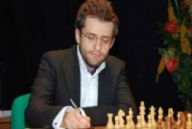  Levon Aronian:  Bir masaldayim sanki... 