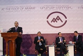 Uluslararası ''Ararat dağının eteğinde''  başlıklı medya forumu başladı