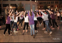 Beyrut’ta Ermeni 100 öğrenci’den Flashmob eylemi