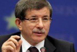 Davutoğlu Ermenistan-Türkiye ilişkilerine değindi