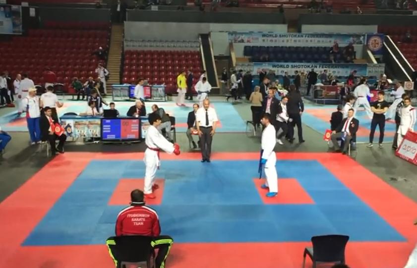 Ermeni sporcu,  Azerbaycanlı rakibini 8-0 yendi (video)