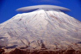 Ararat dağı şapka taktı (foto)