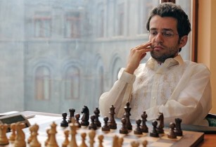 Levon Aronian, FİDE listesinde 2 basamak ilerledi