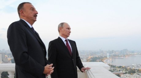 Aliyev Davutoğlu’nu, Putin ise Erdoğan’ı tebrik etti