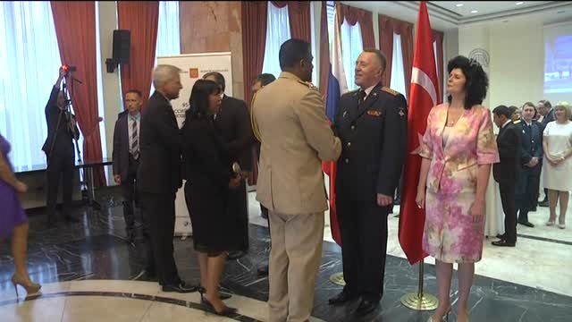 Türk yetkilileri,  Ankara'da Rusya milli günü kutlama etkinliğe katılmadı