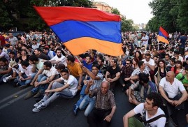 Ermenistan'da elektriğe zam protestosu (fotolar)