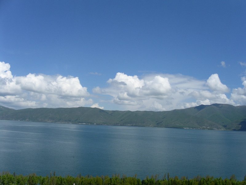 Ermenistan'daki Sevan Gölü, tatil için dünyanın en iyi göller arasında yer alıyor