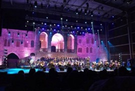 Lübnan’da Ermeni Soykırımı 100. yılını anma konserini 3 bin kişi izledi