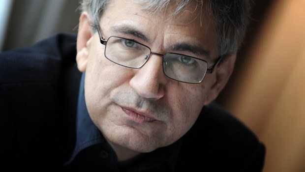 Orhan Pamuk'tan  AKP'ye eleştiri