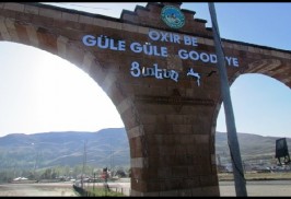 Իգդիրում վանդալները պոկել ու վնասել են Կողբ քաղաքի մուտքին ու ելքին փակցված հայերեն տառերը