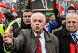 İsviçre’de yayınlanan gazetesi, Soykırım konusunda AİHM’in seçici tutumunu eleştirdi
