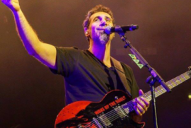 Serj Tankian’ın gitarı 27 bin dolara satıldı