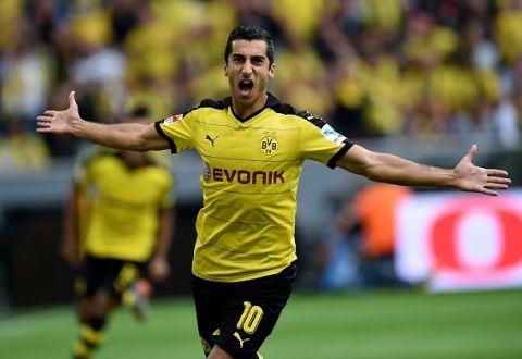 Mkhitaryan, Kasım ayının en iyi futbolcuları arasında