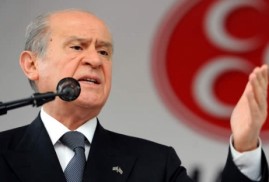 Bahçeli: "Türkiye fikren, fiilen ve fiziken bölünmenin eşiğindedir.”