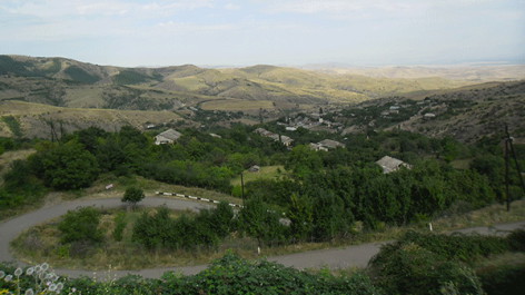 Azerbaycan bu gece Baghanis köyüne ateş açtı