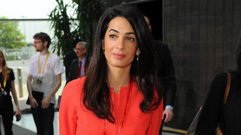 Azerbaycan basını ünlü avukat Amal Clooney'i Ermeni asıllı olmakla suçladı