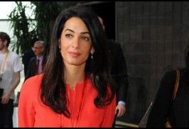 Azerbaycan basını ünlü avukat Amal Clooney'i Ermeni asıllı olmakla suçladı