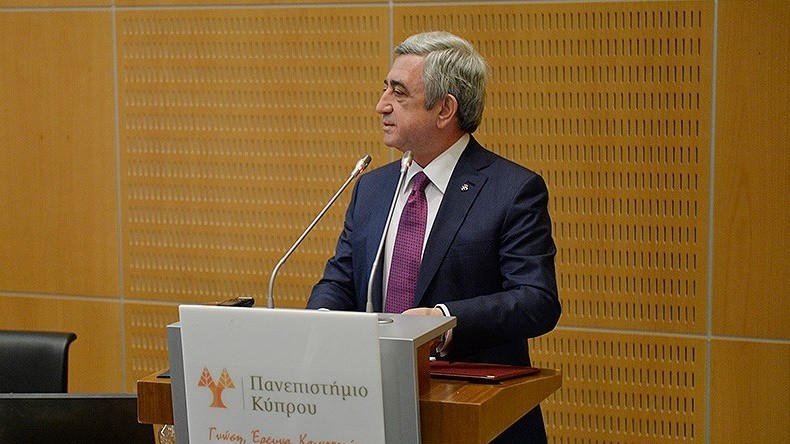 Serj Sarkisyan Kıbrıs Üniversite'de konuşma yaptı