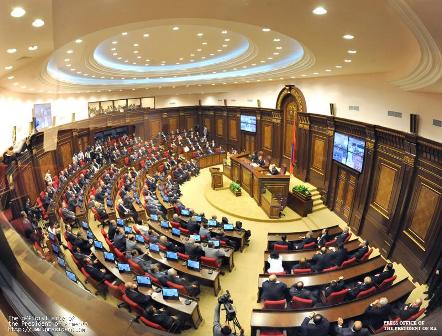 Ermenistan parlamentosunda kapalı görüşmeler yapılacak