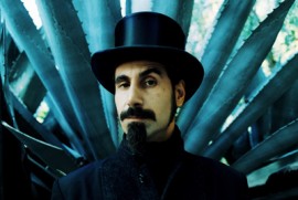 Serj Tankian, şehit askerlerin aileleri için bağış yapmaya davet ediyor