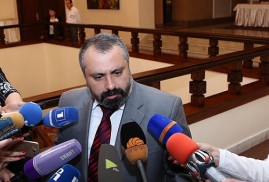 Babayan: Azerbaycan Karabağ halkına karşı çok defa zehirli maddeler kullandı