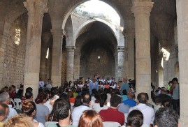 Hatay'daki Ermeni Kilisesi'nde St. Pierre bayram kutlanması