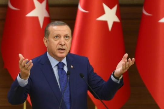 "Financial Times" gazetesi, 'Türkiye'nin kaderinin Erdoğan'ın elinde olduğunu yazdı