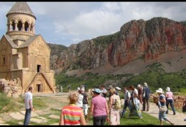 2016'nın ilk 6 ayında Ermenistan’a gelen turistlerin sayısı yüzde 2.4 oranla arttı