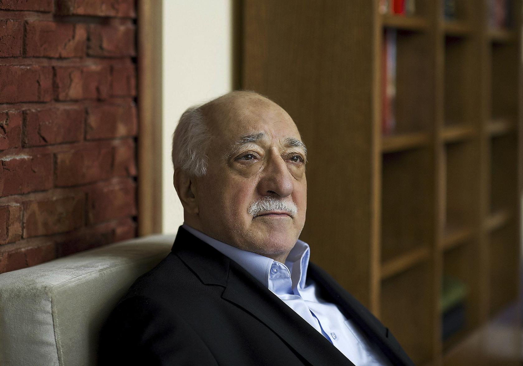 Fethullah Gülen: 'Aliyev kendini Hazar'a döktürtmesin bana"