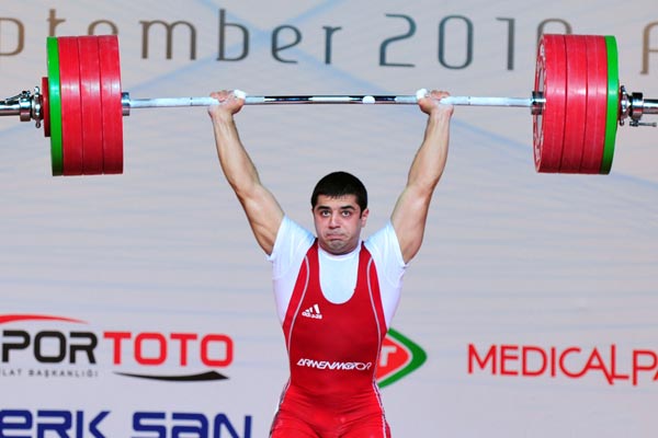 Pekin Olimpiyatlarında bronz madalya kazanan Ermeni halterci diskalifiye edildi