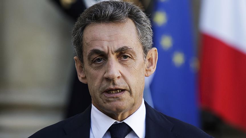 Nikolas Sarkozy, cumhurbaşkanı seçildiğinde Türkiye ile üyelik müzakerelerini keseceğini açıkladı