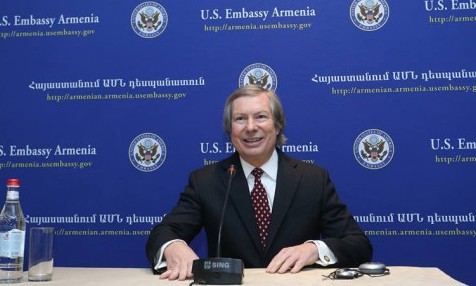 Warlick: “Umarız Ermenistan ve Azerbaycan Cumhurbaşkanları bir araya gelebilecekler”