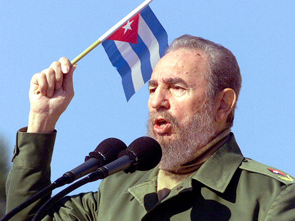 Efsanevi lider Fidel Castro vefat etti