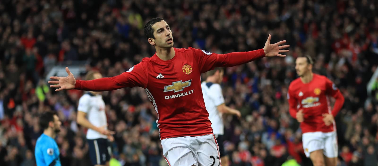 Mkhitaryan, Manchester United-Rostov maçının en iyi futbolcusu tanındı