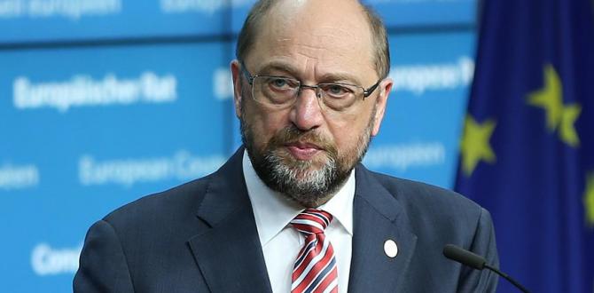 Martin Schulz: Türkiye’de demokrasi demonte ediliyor