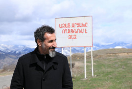 Ermeni rock yıldızı Serj Tankian Karabağ’daki değişikliklerden etkilendi