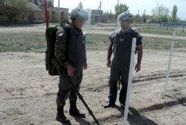 Rus uzmanlar Ermenistan’da mayın temizleme faaliyetlerine başladı