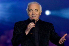 Hollywood Şöhret Yolu’nda Charles Aznavour’un yıldızı açılacak