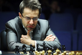 Sinquefield Satranç Kupası: Birinci turda Aronian yendi