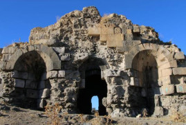 Vanʹın Erciş ilçesinde bulunan 1300 yıllık Ermeni Manastırı yok oluyor