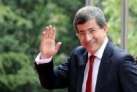 Ermenistan’dan Davutoğlu’na  davet