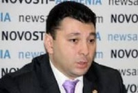 Sharmazanov: Davutoğlu’nun duyurusu Türk diplomasinin blöfüdür