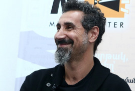 Ermeni rock yıdızı Serj Tankian yeni Ermeni kahve markası kurdu