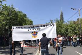 Nisan Savaşı kahramanları protestolara katıldı