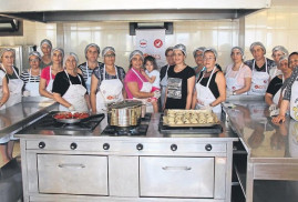 Vakıflı’da açılan kursta geleneksel  lezzetler Ermeni ev hanımlarının ellerinde canlanacak