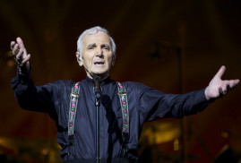 Aznavour, Fransa’da milli töreniyle uğurlanacak tek şarkıcı olacak